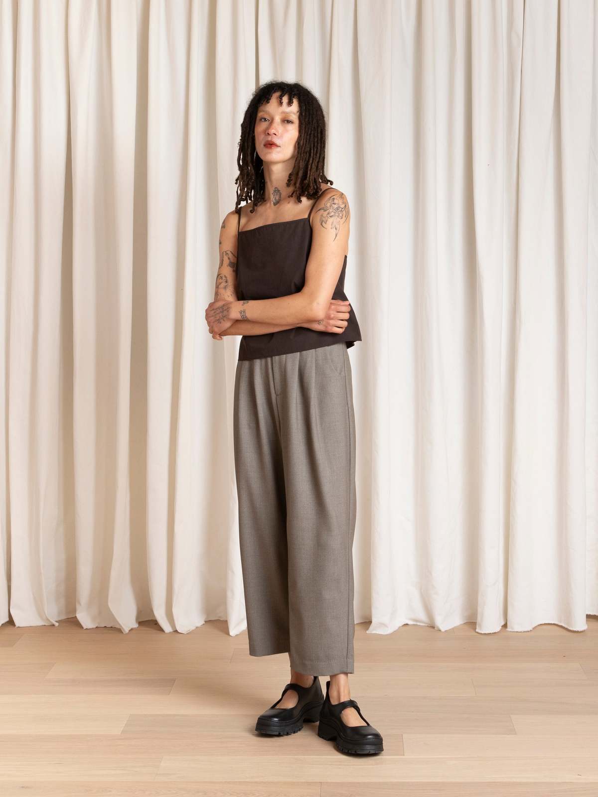 Ali Golden Pleated Pant - Image 9 of 11