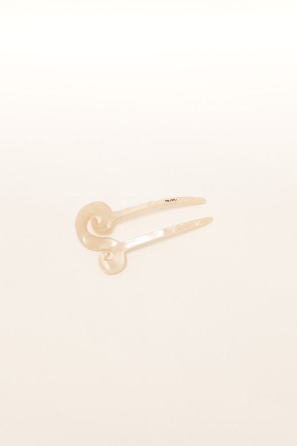 Merrma Spiral French Pin