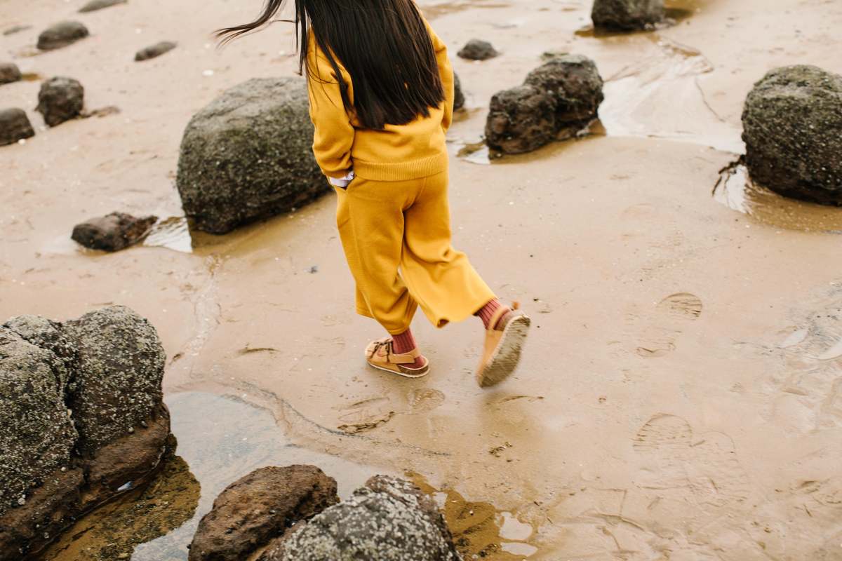 KIDS Vild House of Little Organic Knit Wide Leg Trousers - Dark Ochre - Image 4 of 4