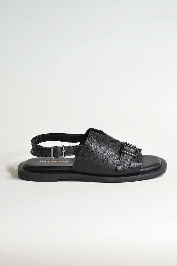 ALL BLACK Low Belt Sandal