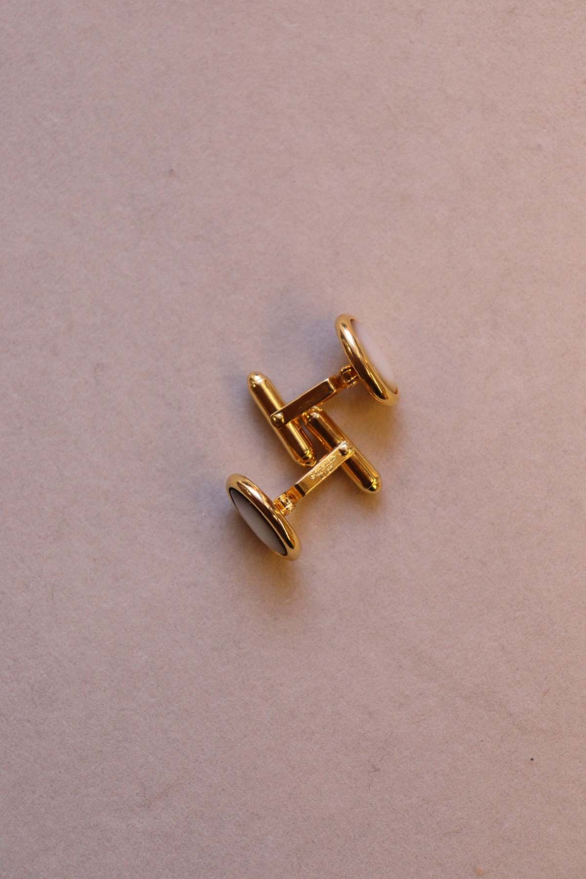 Vintage Christian Dior Goldtone White Mother Of Pearl Cuff Links - Image 3 of 3