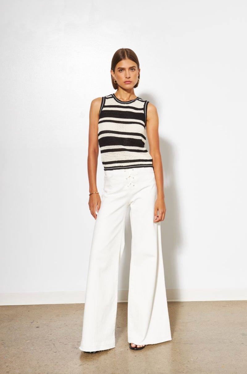 Line the Label Scottie Top