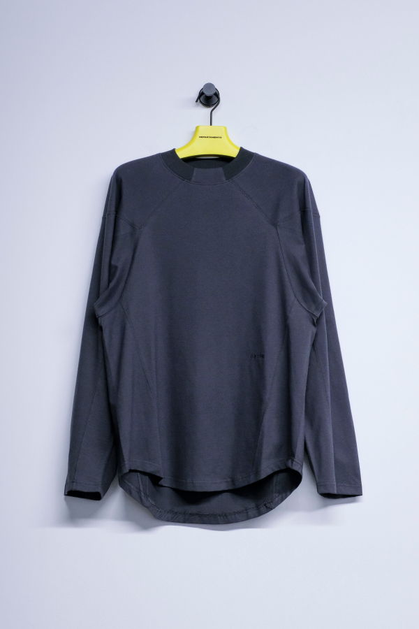 GR10K Dark Soil Grey Pump Longsleeve Top