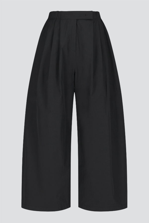 AMOMENTO Black Three Tuck Banding Pant