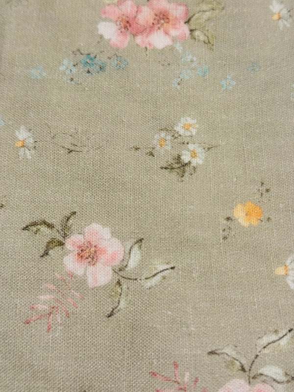 Piper&Cloth Layette Linen Bib - Hedgerow Floral