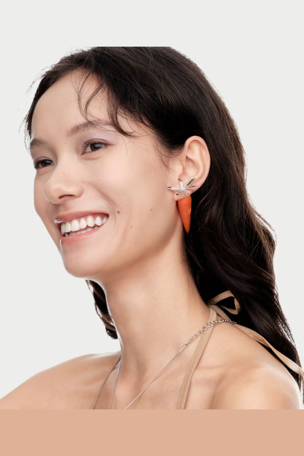 YVMIN Carrot Stud Earring (Single) - Orange