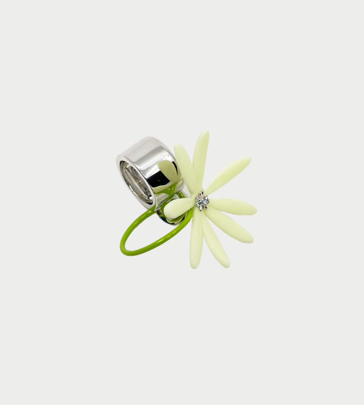 YVMIN Daisy Vine Ring - Image 1 of 1