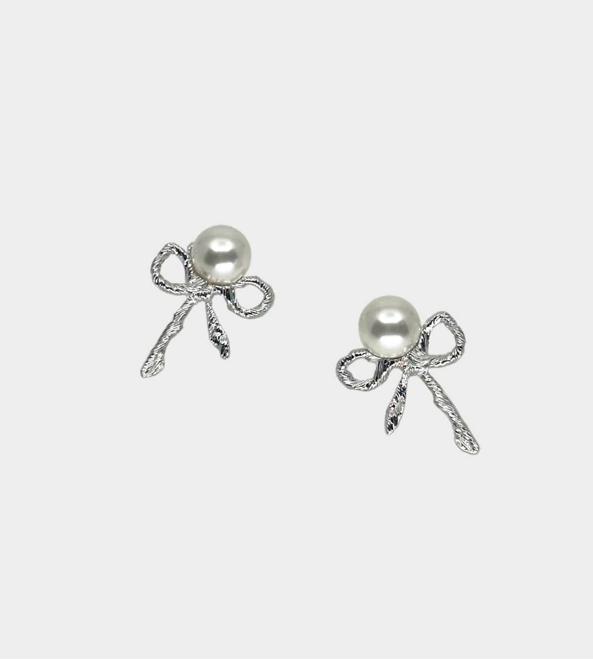 YVMIN Twisted Rope Bow Pearl Earring - Silver - Image 1 of 1