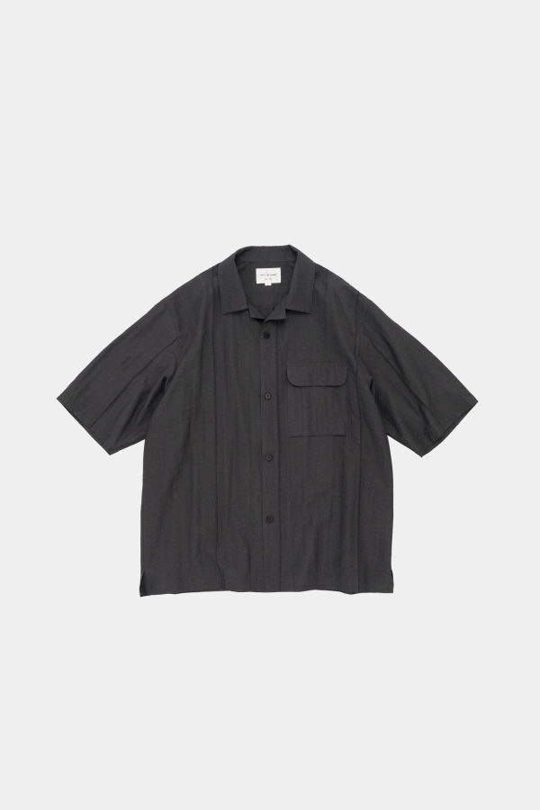 Still By Hand Pin Tuck Half Sleeve Shirt - Charcoal