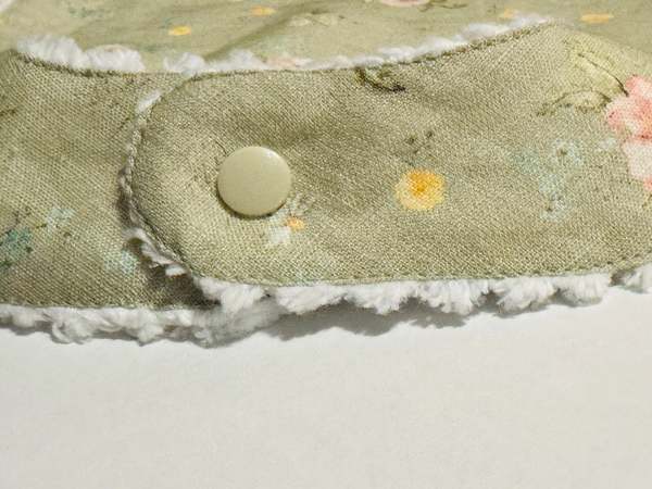 Piper&Cloth Sooth & Snap Pacifier Bib - Hedgerow Floral