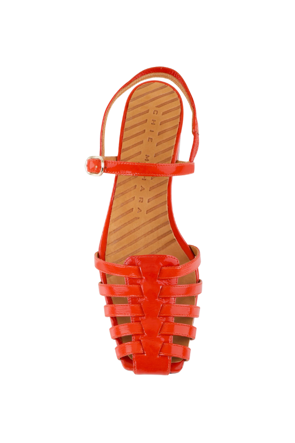 Chie Mihara Voku in Sucre Tomate Sandals