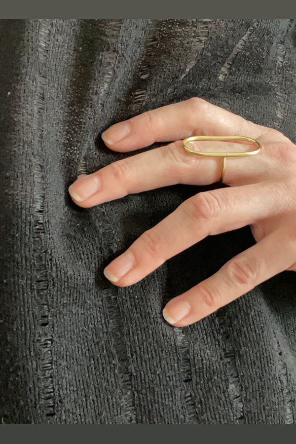 Line & Label Oval Ring