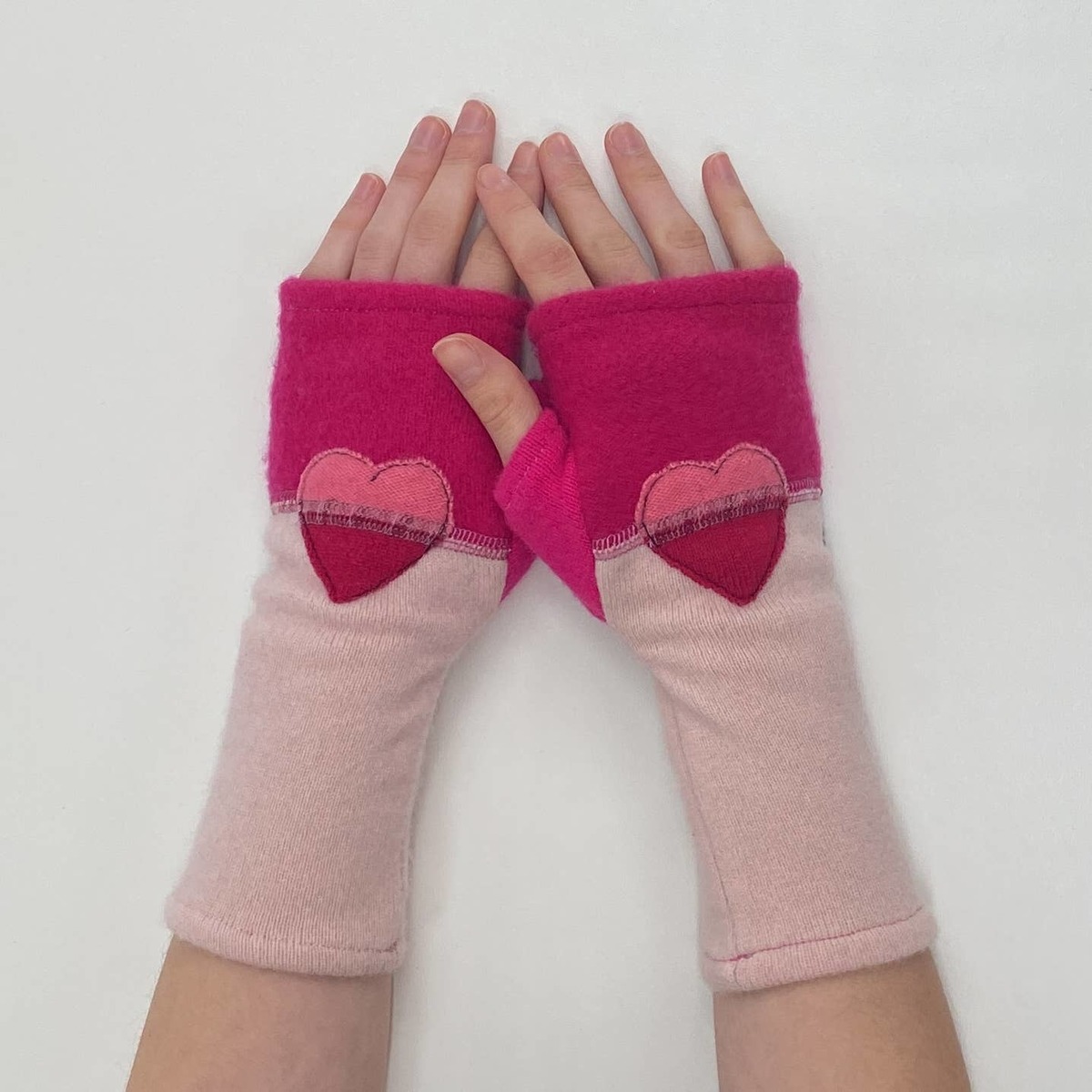 Sardine Clothing Co. Fingerless Cashmere Gloves - Heart/Pinks - Image 2 of 2