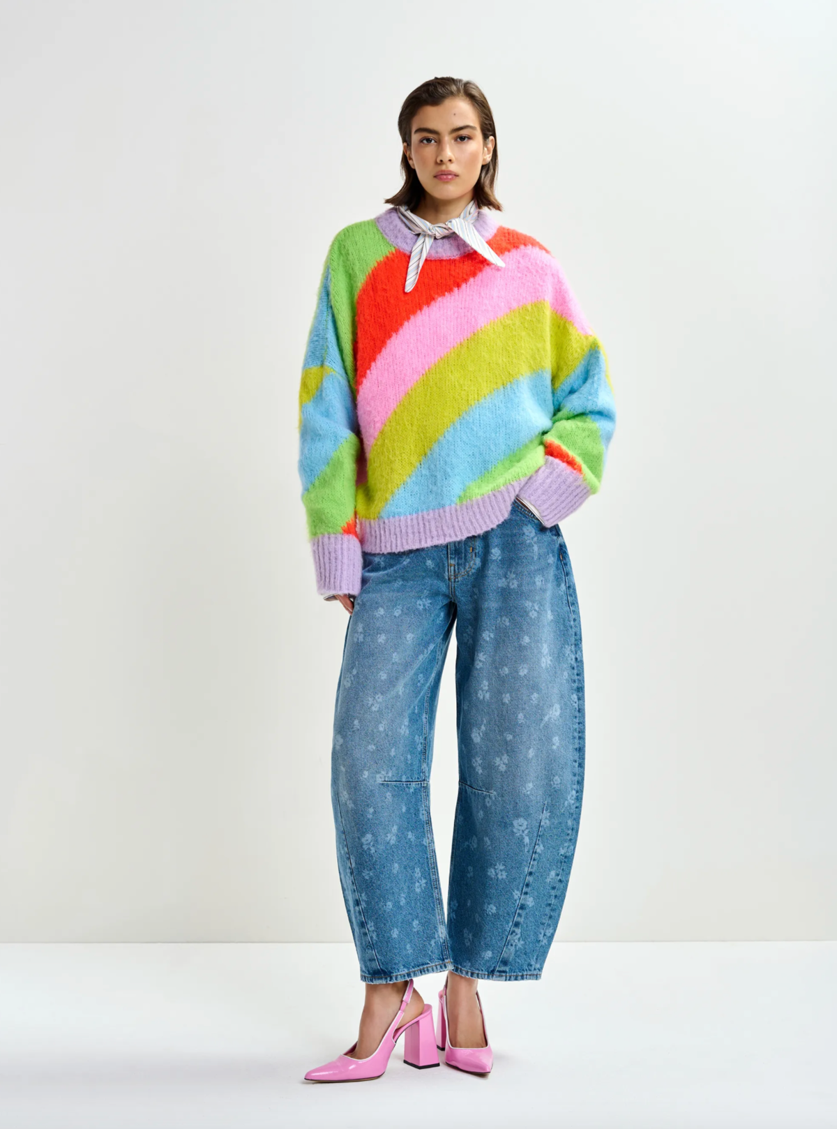 Essentiel Antwerp Barrel Leg Jeans - Quiet Pool - Image 3 of 8