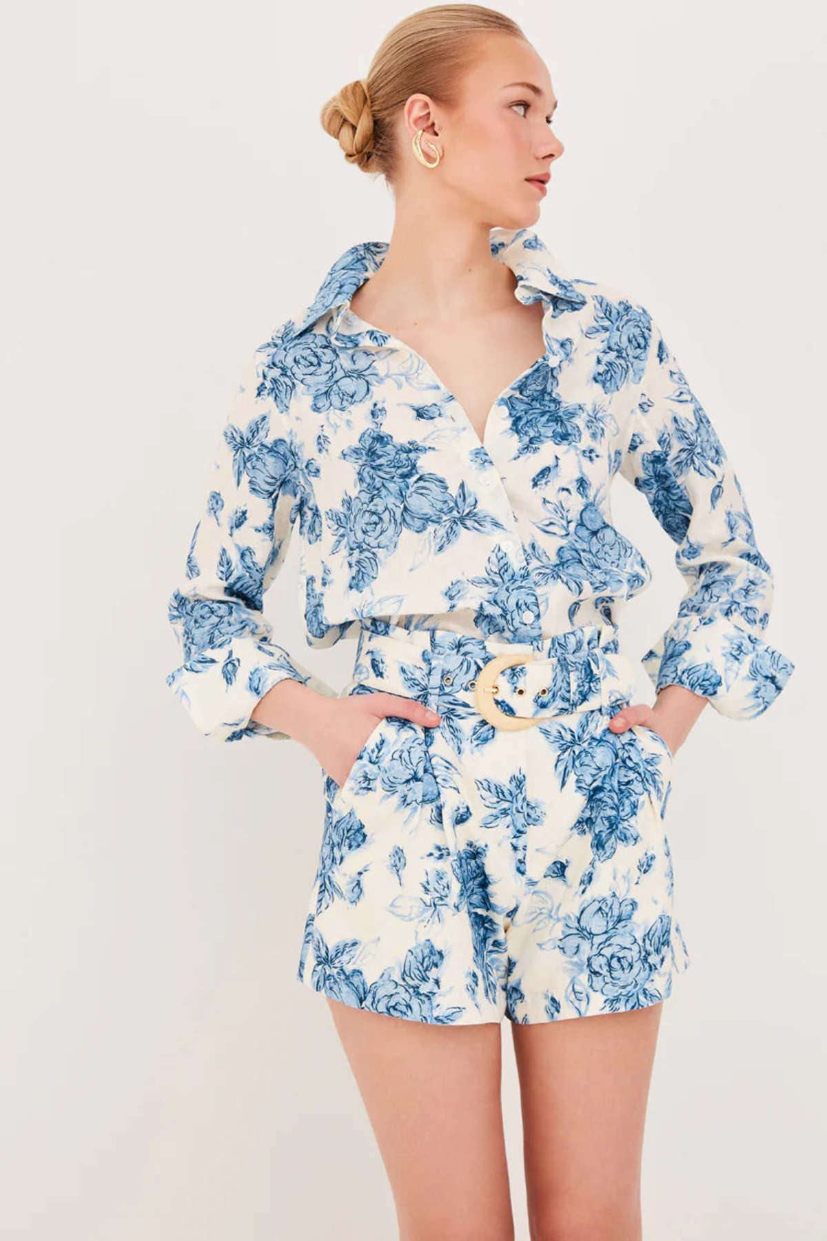 Cara Cara Palmer Short - Tossed Floral Blue - Image 3 of 4