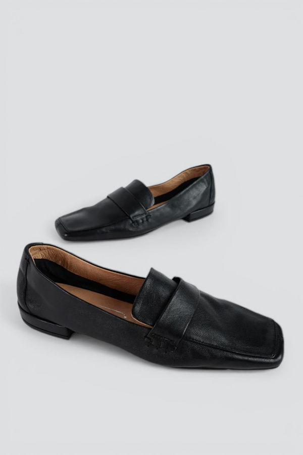 "INTENTIONALLY __________." Pinky Loafer