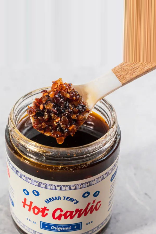 Mama Teav's Hot Garlic Crisp in OG Heat Chili Oil