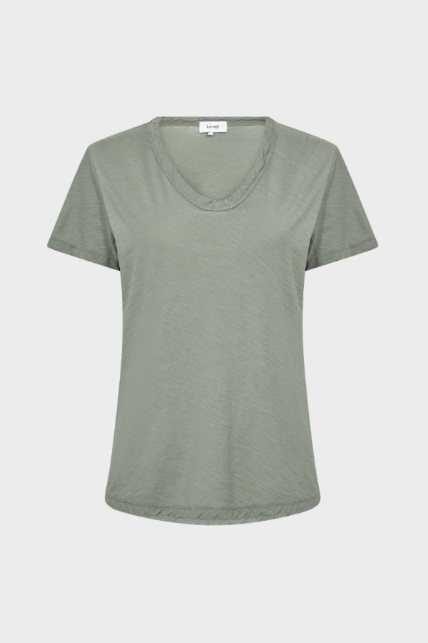 Levete Room Any2 V-Neck T-Shirt