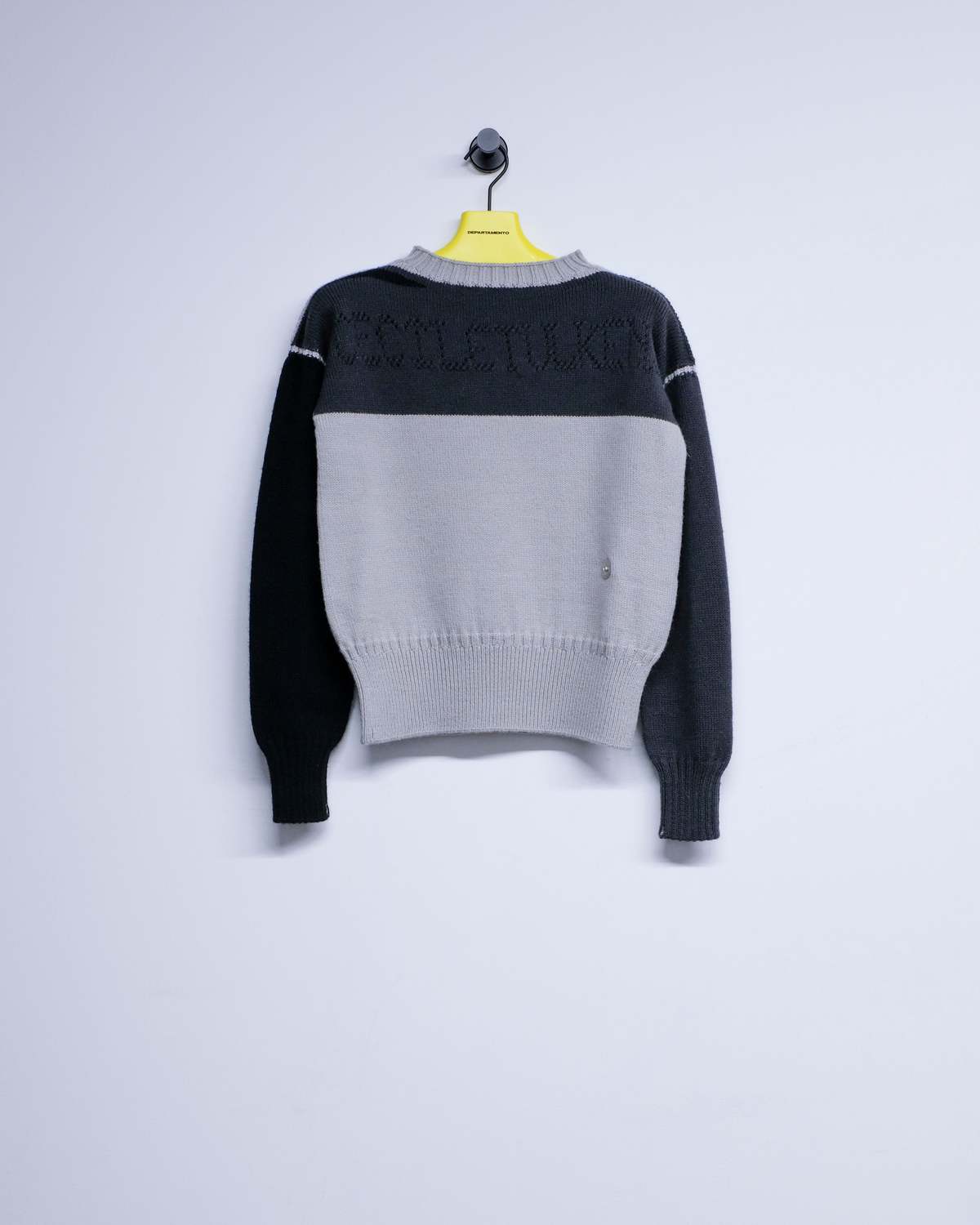 Cecile Tulkens Silver & Uniform Grey Wool Pointelle Gansey Roulette - Image 8 of 9