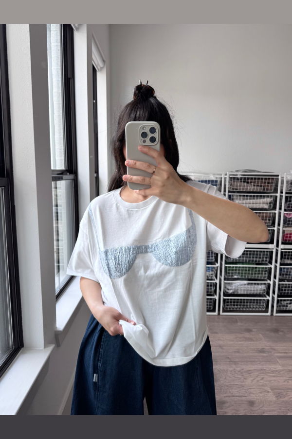 Nikki Chasin Florida Woman Appliqué Tee - White / Glass Slipper