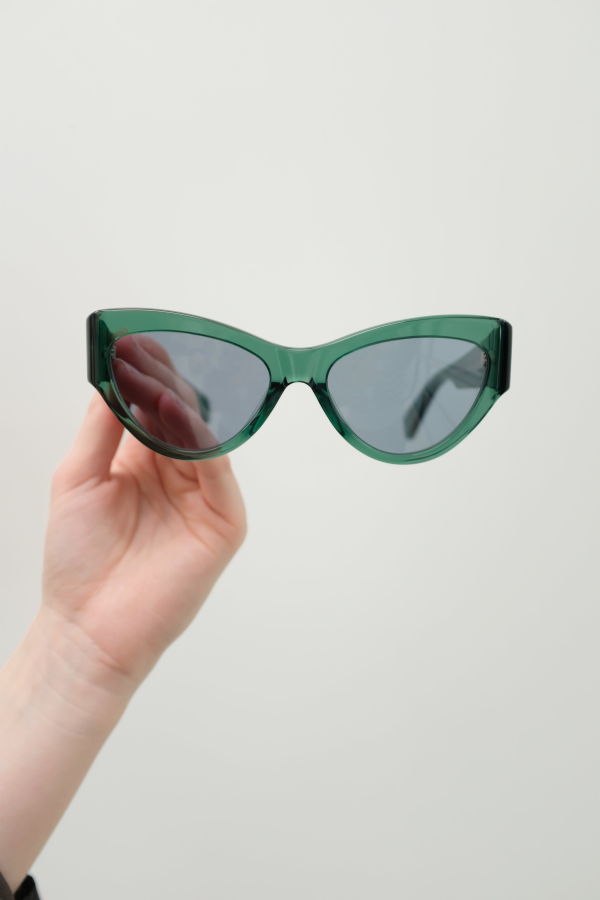 CARLA COLOUR Dolce Sunglasses - Viridian Green