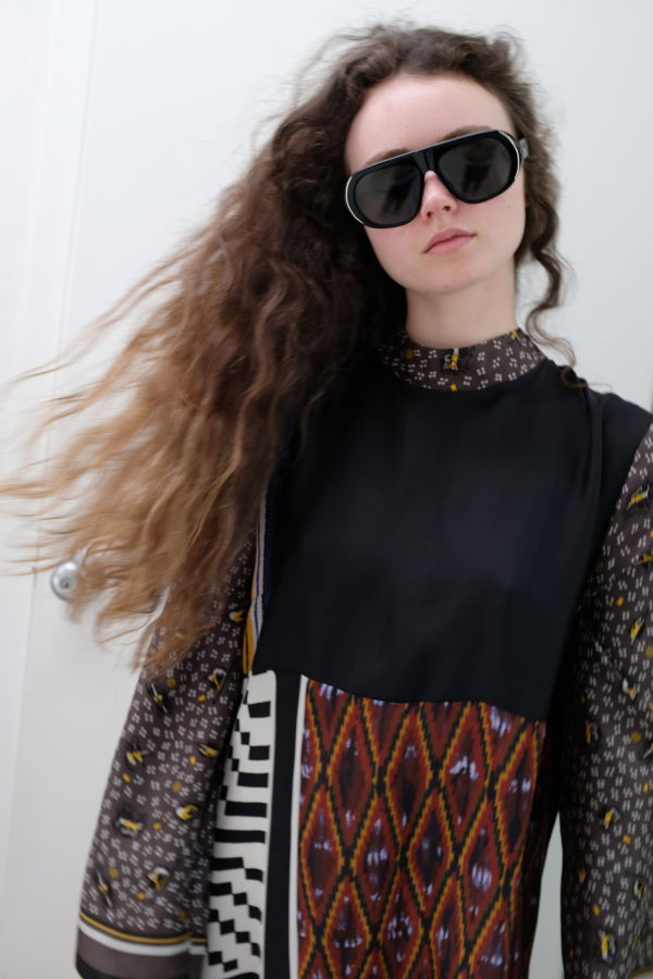 CARLA COLOUR Myrtle Sunglasses - Jet Black