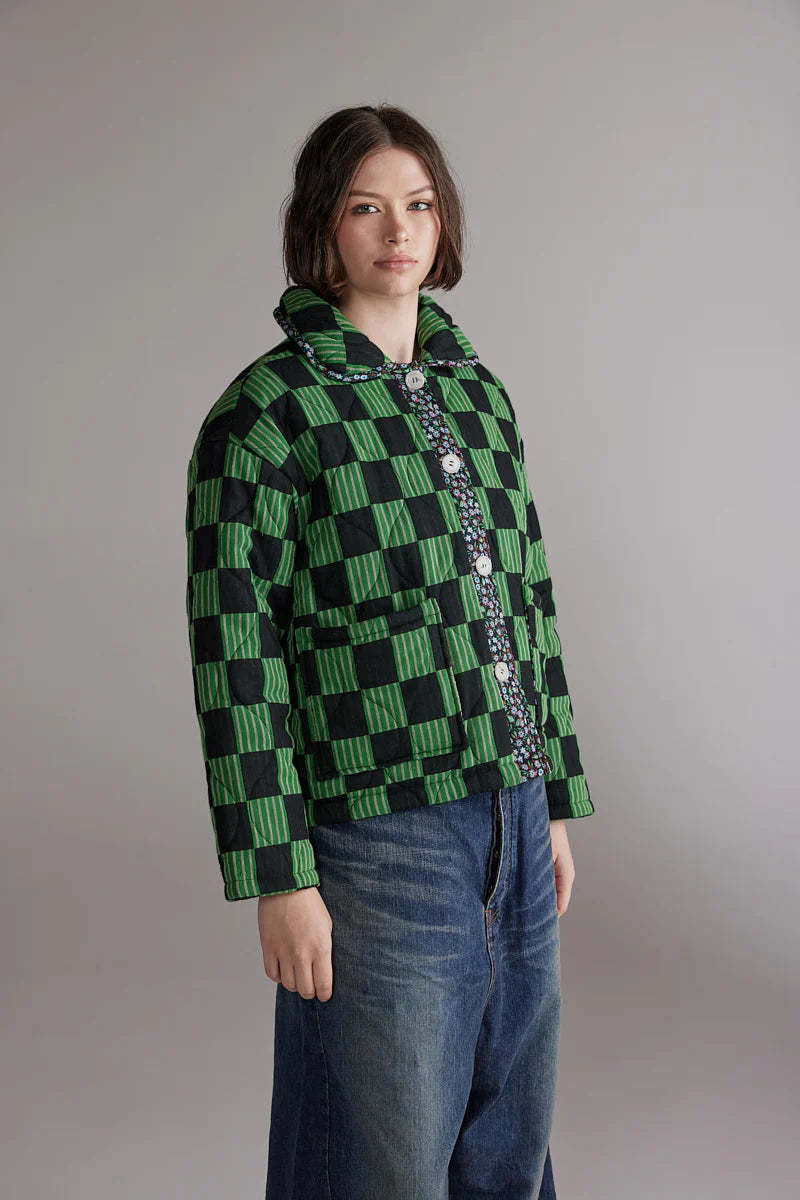 amente Round Collar Reversible Quilt Jacket