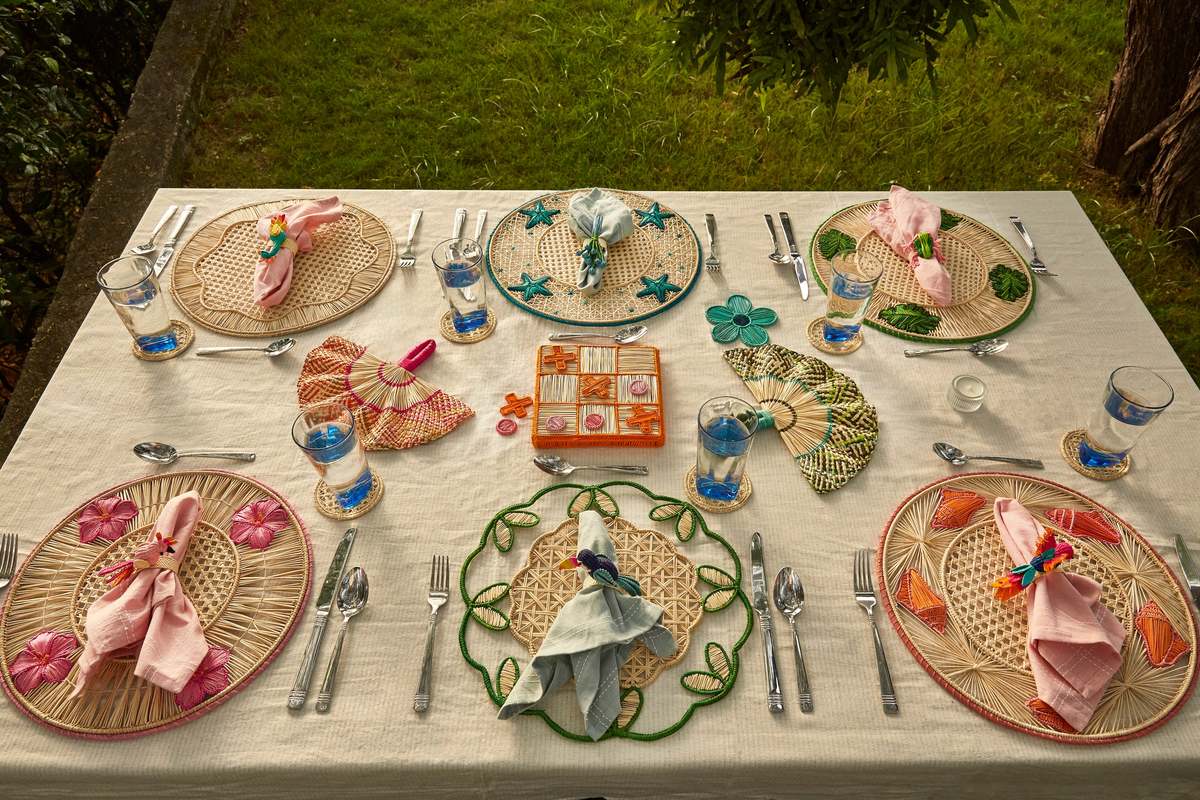 Coro Cora S/2 Leaves 3D Placemats - Image 3 of 3