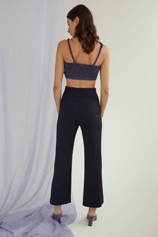 permanent vacation Everyday Pants - Black