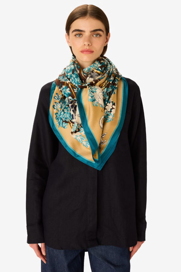 Inouitoosh Square 130 - Bestiaire Scarf