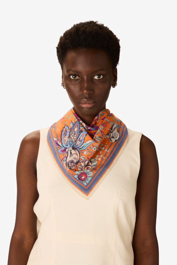 Inouitoosh Square 70 Pagode Scarf