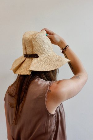 Lola Hats Commando - Natural | Garmentory