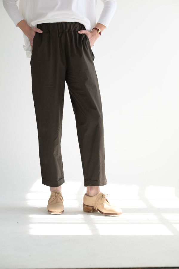 Labo.Art Panta Vela Pants - Maron
