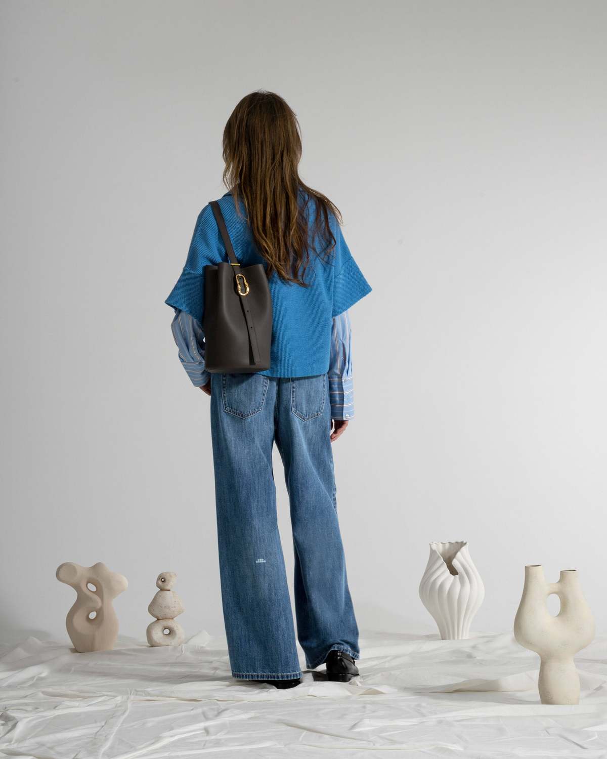 Future Classics Loose Fit Jeans - Mid Indigo - Image 4 of 5