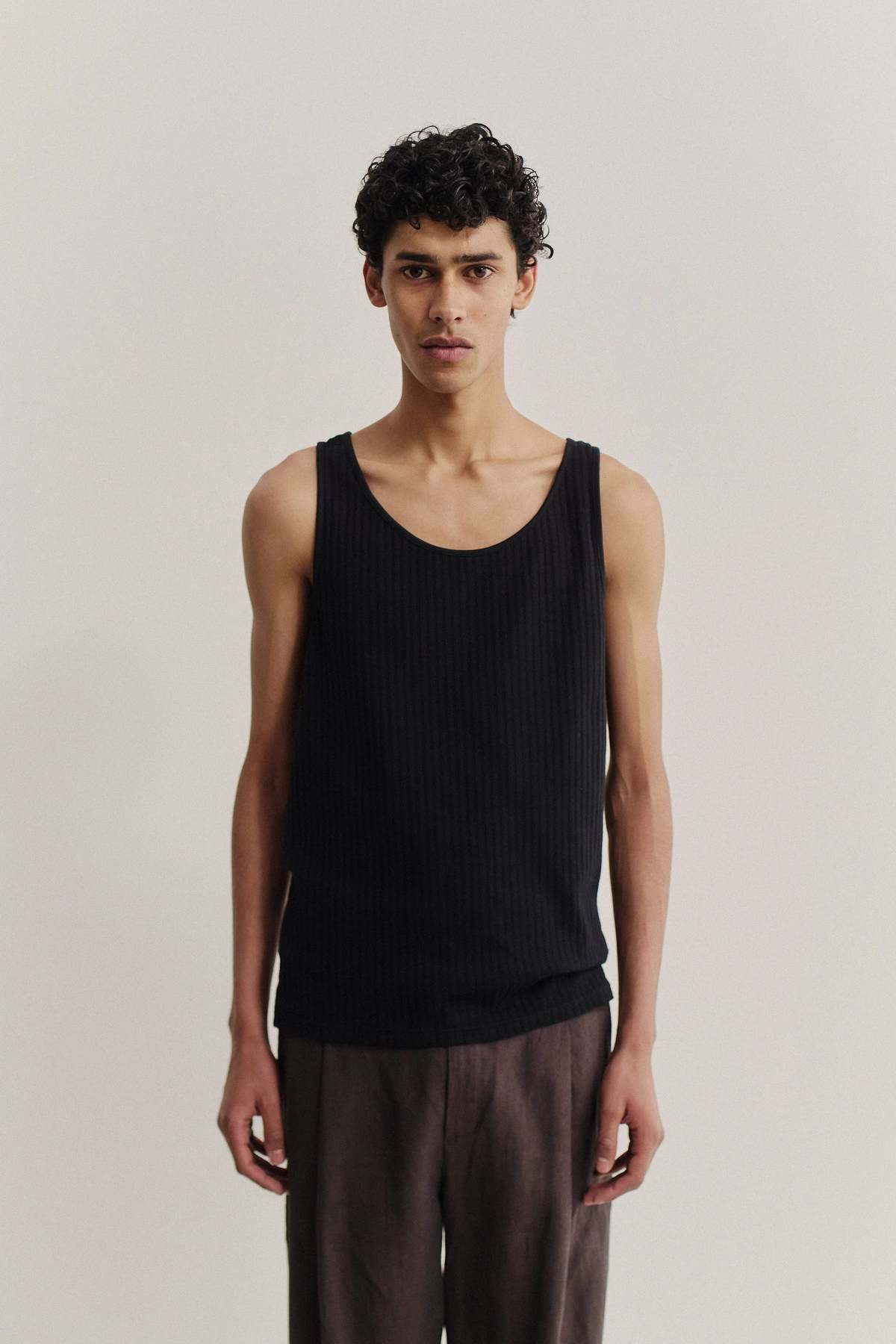 A Kind of Guise Tomaso Tanktop Black Ajour Tank Top - Image 2 of 4