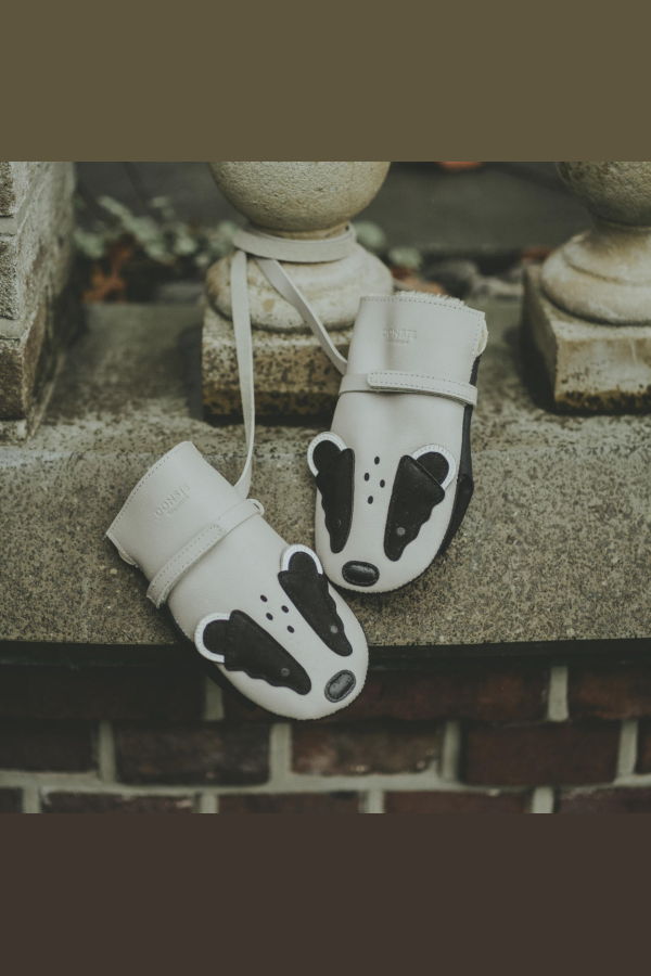 KIDS Donsje Kapi Exclusive Badger Mittens - Light Stone Leather