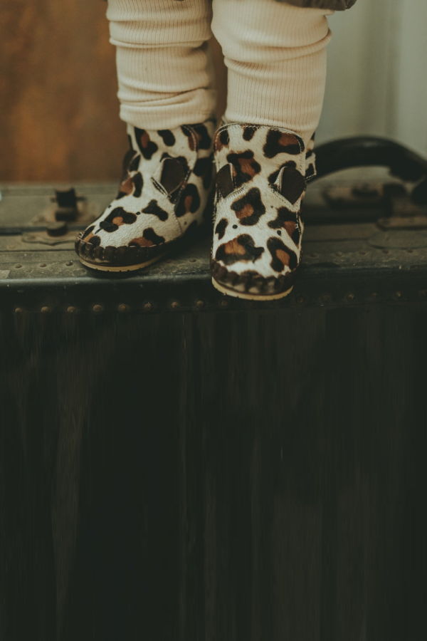 KIDS Donsje Kapi Exclusive Jaguar Baby Booties - Jaguar Spotted Cow Hair