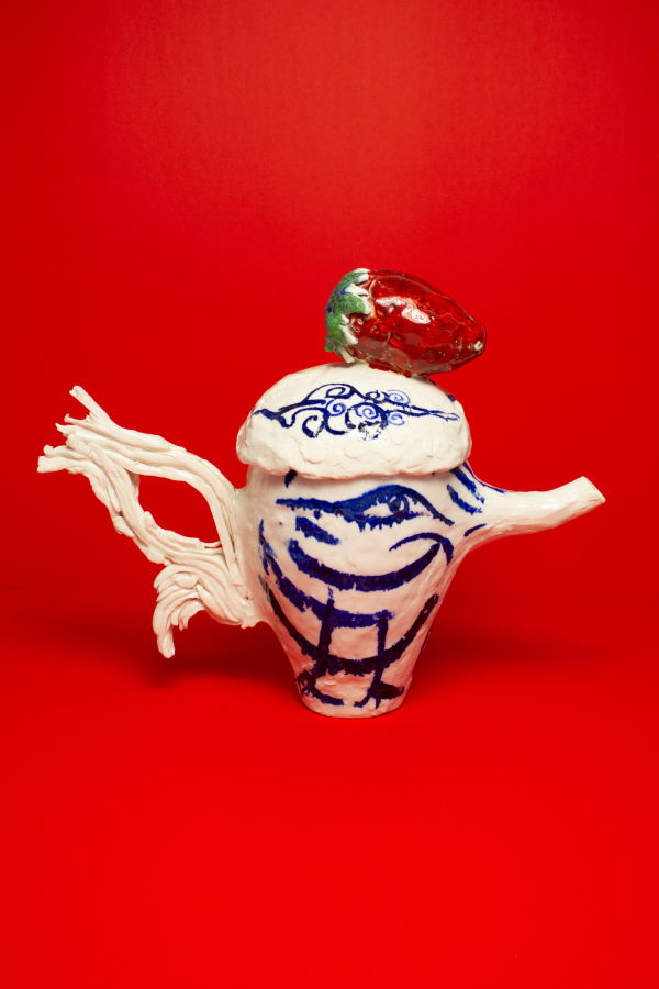 Tulay Kulbay Discourse in Wild Strawberry Teapot