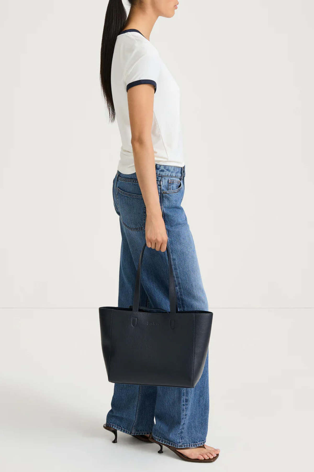 Stylein Cleo Tee - Image 3 of 5