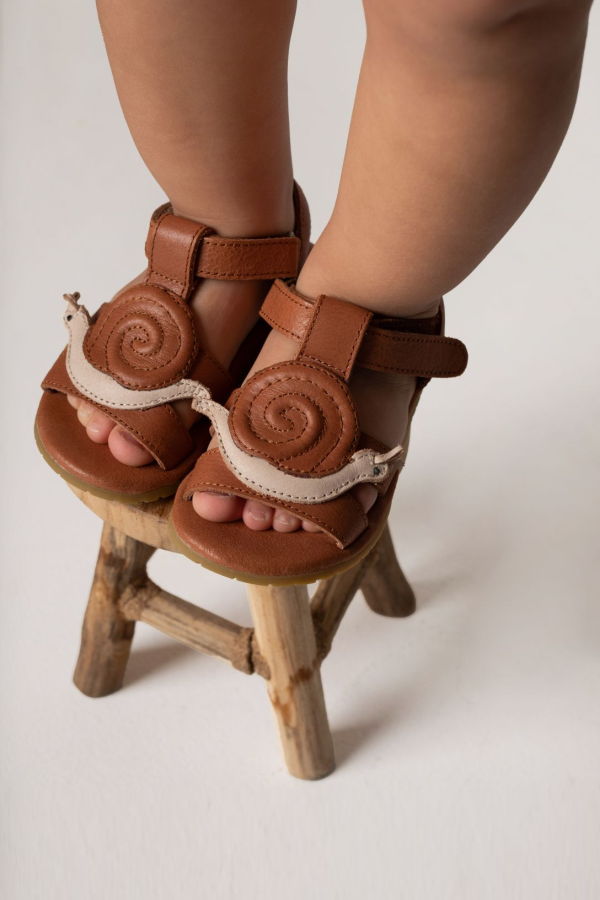 KIDS Donsje Cargot Snail Sandals - Maple Leather