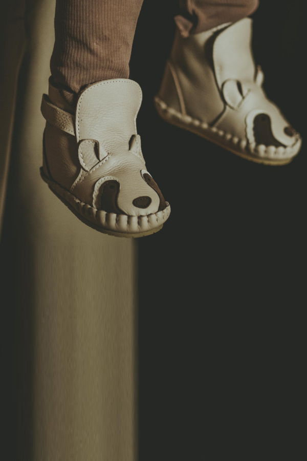 Kids Donsje Kapi Special | Raccoon Booties - Ivory Classic Leather