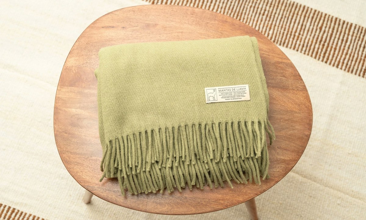Andes Purmamarca Blanket - Musgo - Image 2 of 4