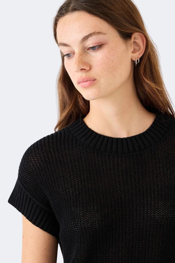 demylee Marlowe Cotton Linen Top - Black