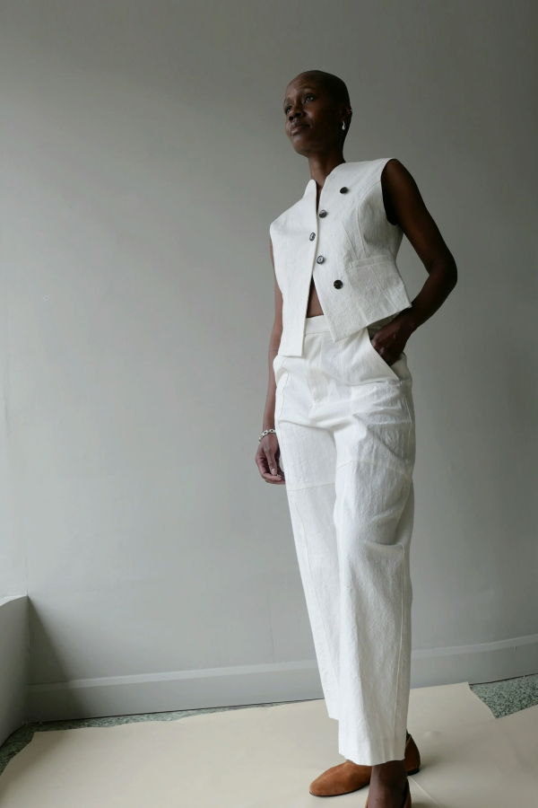 AKIRANAKA Sesilia Vest