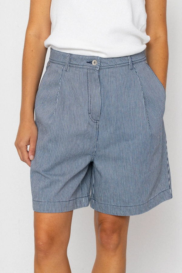 FOLK Boyfriend Shorts in Light Blue Ticking Stripe