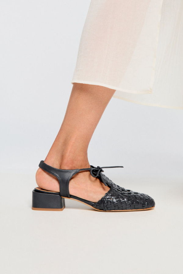 Naguisa Mays Sandal