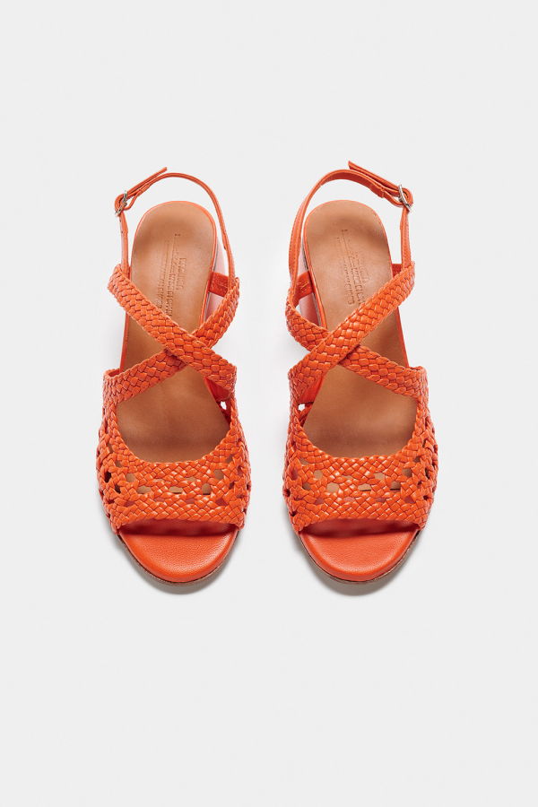Naguisa Uga Rounded Naranja Sandals