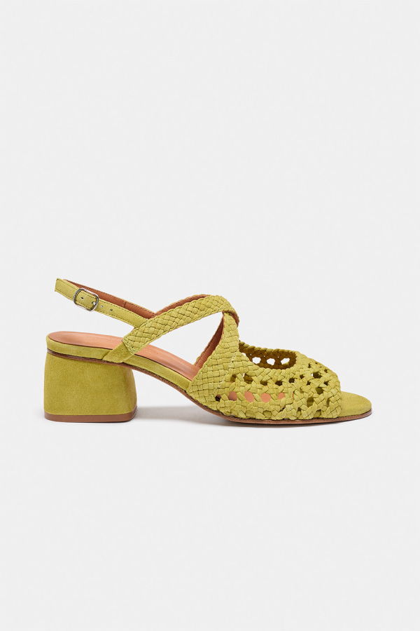 Naguisa Uga Rounded Pistacho Sandals