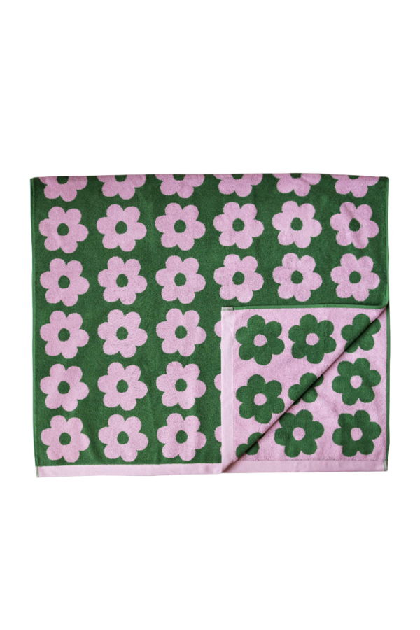 Mosey Me Flowerbed Towel Sheet