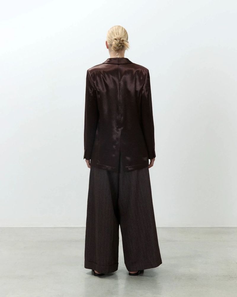 Alysi Shiny Satin Smoking Blazer